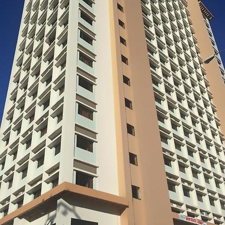 Titan Condo At Studio City Tower 1 Alabang Μανίλα Εξωτερικό φωτογραφία
